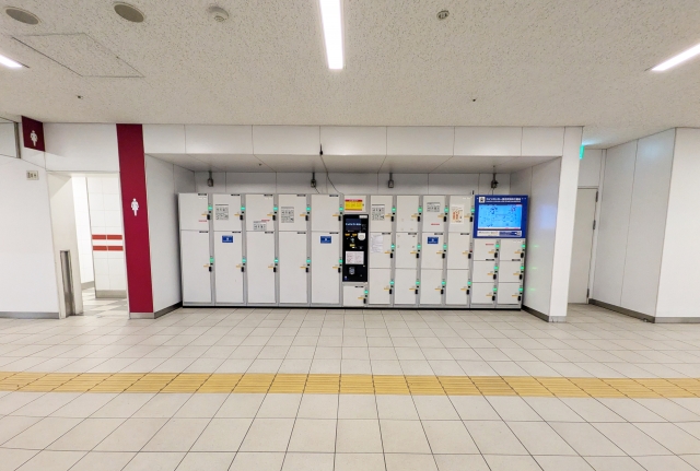 大阪で荷物を預ける方法
